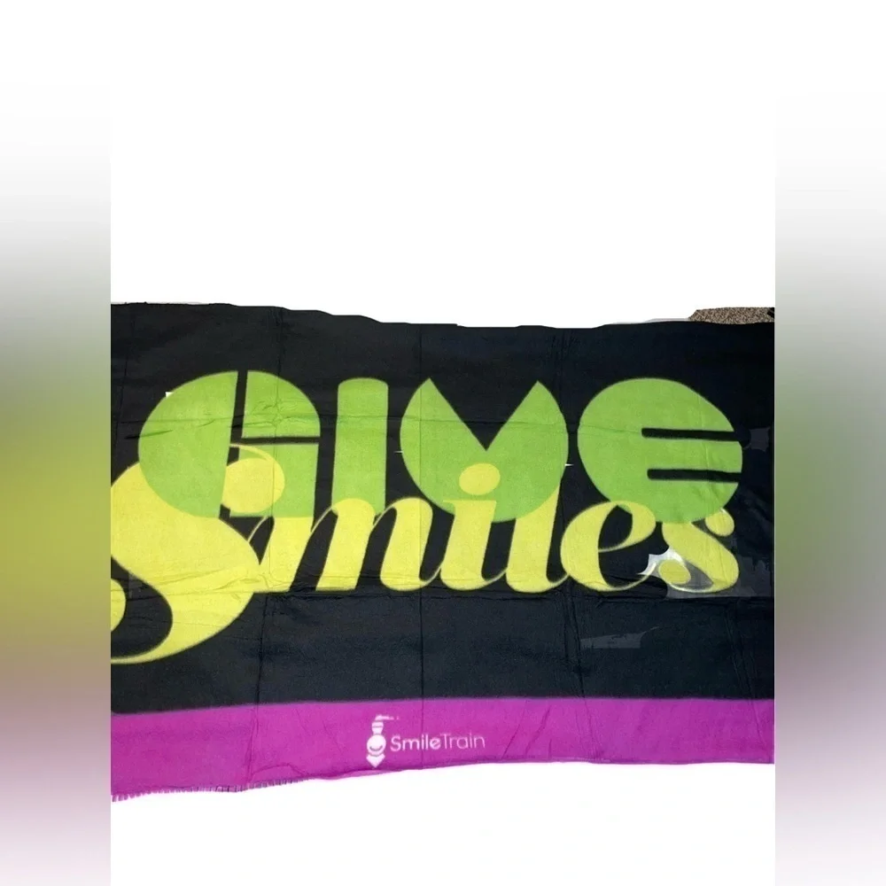 Summer Fun Summer Smiles Give Smiles Throw/Beach Towel by Smile Train Swim